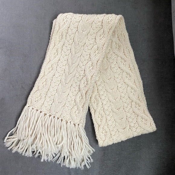 Lands End Ivory Cable Knit Unisex Wool Blend Scarf - Picture 2 of 5